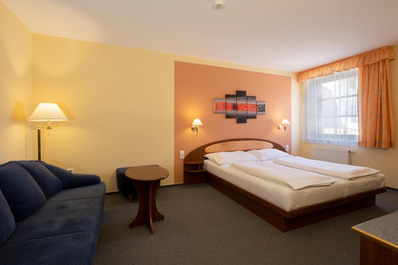 Hotel Mohelnice Luaran gambar